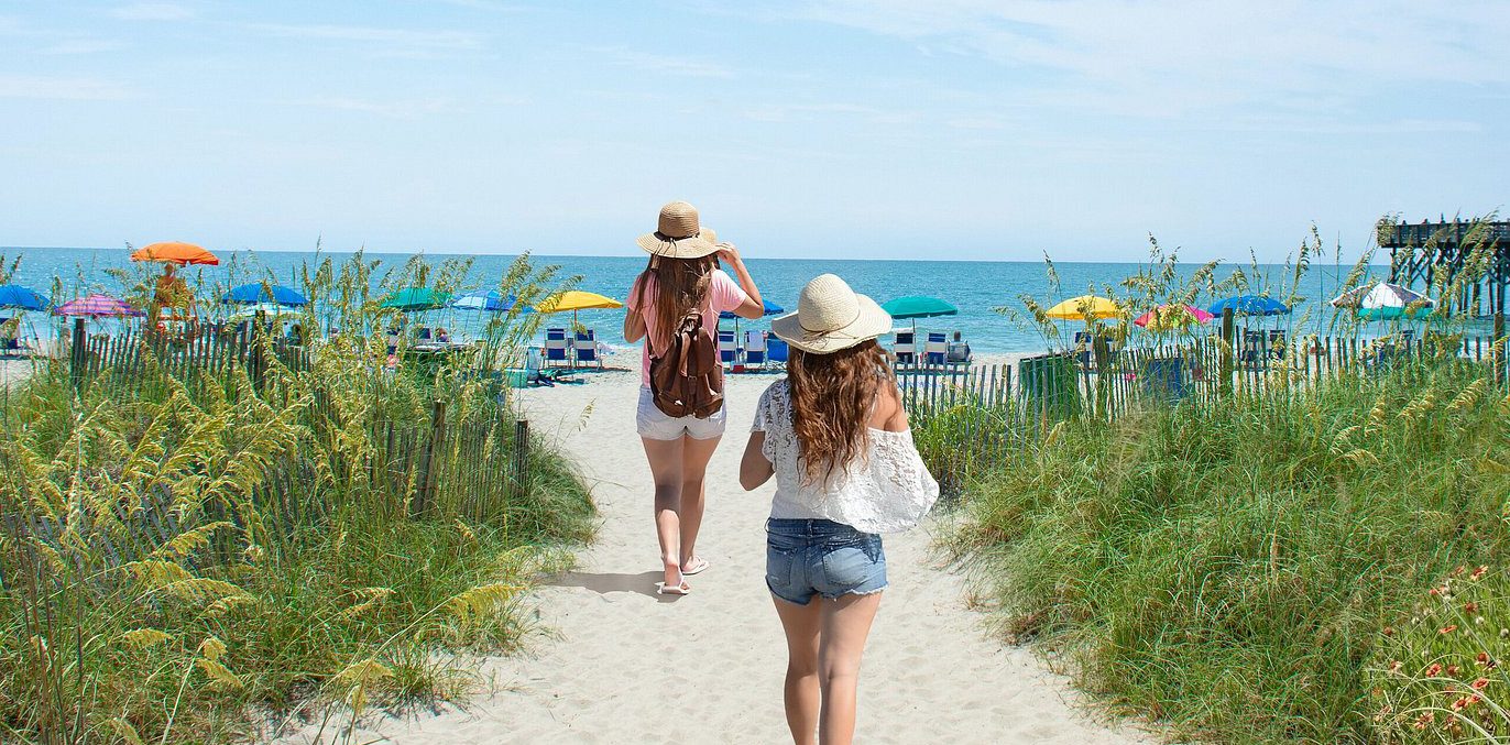 girls-at-the-beach